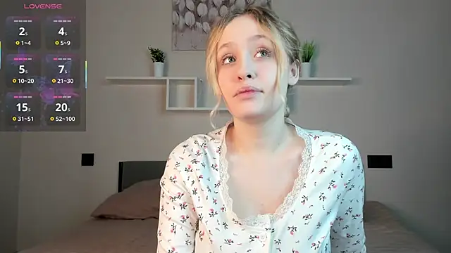 Julliakoill online show from 30, 10, 2025