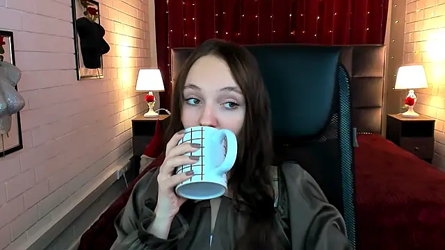 ameliaglamour online show from 18, 11, 2025