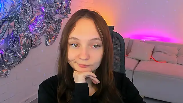 ameliaglamour online show from 20, 11, 2025