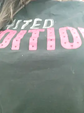 Snapshot of Kayna_Rawat chatting on 9, 11, 2025 Kayna Rawat online show from 9, 11, 2025