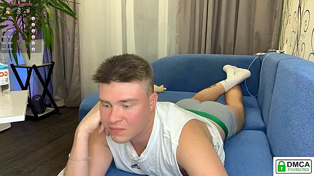 Snapshot of holy_eggs_02 chatting on 15, 9, 2025 holy eggs 02 online show from 15, 9, 2025