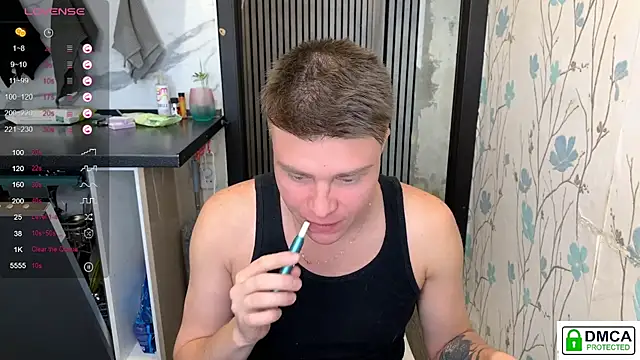 Snapshot of holy_eggs_02 chatting on 18, 9, 2025 holy eggs 02 online show from 18, 9, 2025