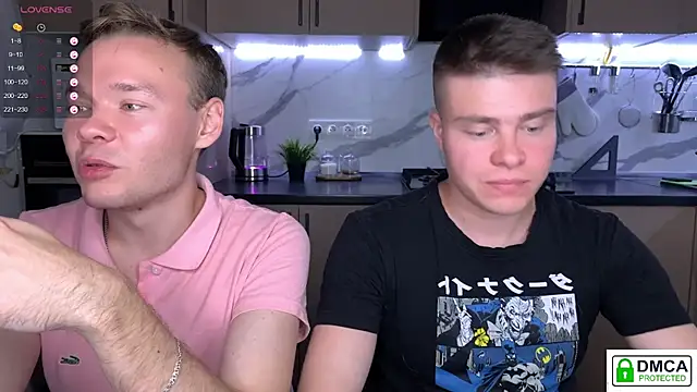 Snapshot of holy_eggs_02 chatting on 23, 9, 2025 holy eggs 02 online show from 23, 9, 2025