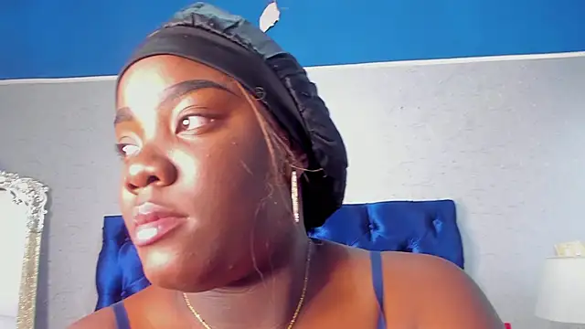 Snapshot of TANISHA_HILL chatting on 8, 10, 2025 TANISHA HILL online show from 8, 10, 2025