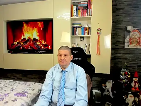 SpartacusDaddy48 online show from 23, 2, 2026