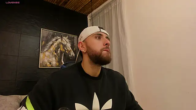 Snapshot of Maximo_Wolff chatting on 15, 10, 2025 Maximo Wolff online show from 15, 10, 2025