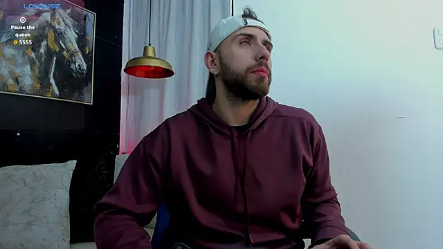 Snapshot of Maximo_Wolff chatting on 4, 11, 2025 Maximo Wolff online show from 4, 11, 2025