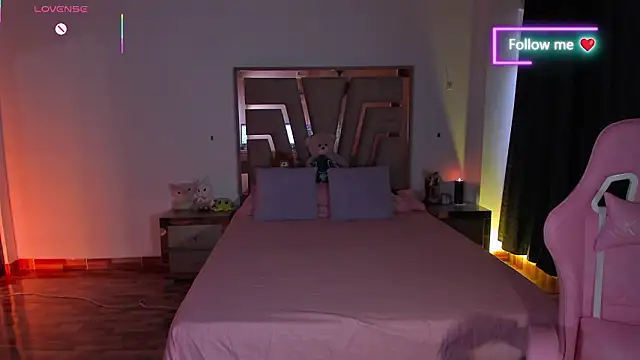 lunaarose online show from 7, 2, 2026