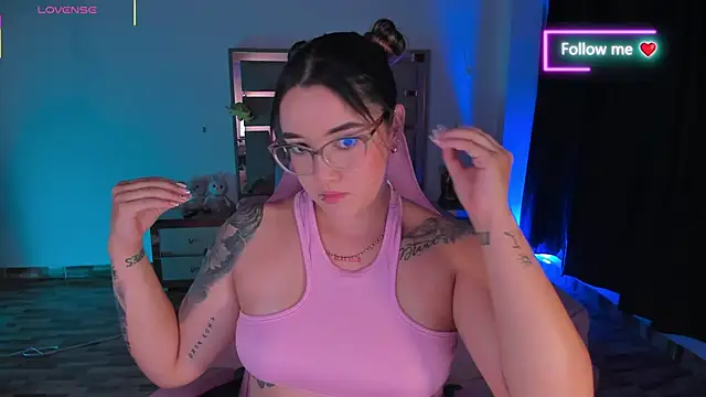 lunaarose online show from 14, 2, 2026