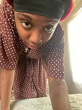 Snapshot of HennessyBaby21 chatting on 3, 3, 2026 HennessyBaby21 online show from 3, 3, 2026