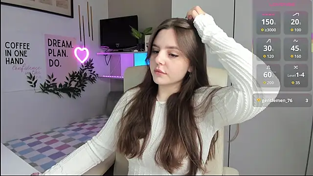 LiaWoow online show from 12, 10, 2025