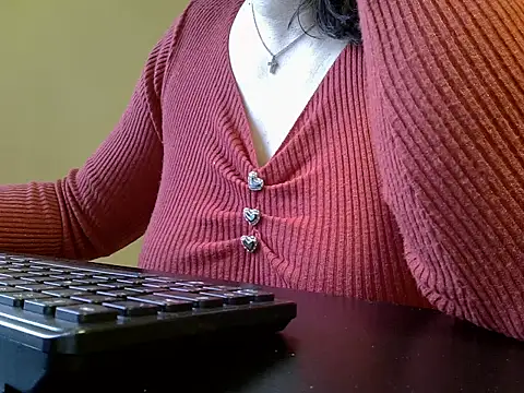 ITALIANASISIXX online show from 30, 10, 2025