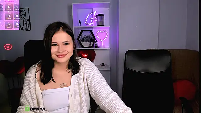 Snapshot of lau_ra_queen chatting on 26, 11, 2025 lau ra queen online show from 26, 11, 2025