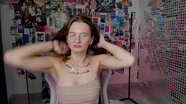 Maryyy May online show from 9, 9, 2025