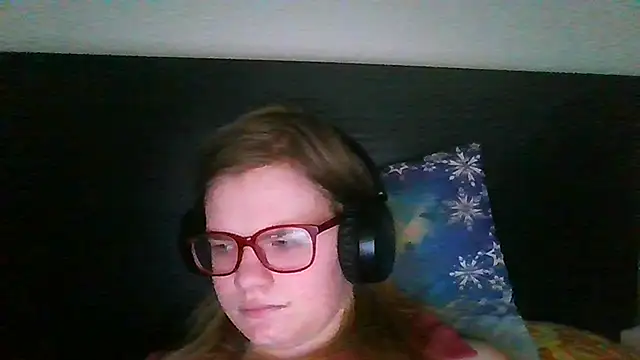 Moonolighta online show from 27, 10, 2025