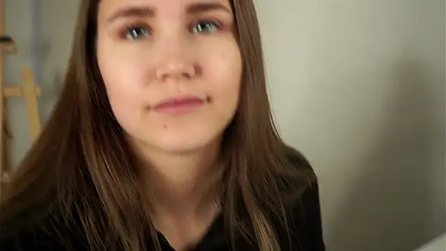 Snapshot of EthalFlowers chatting on 9, 10, 2025 EthalFlowers online show from 9, 10, 2025