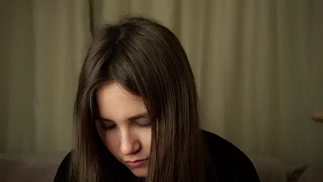 Snapshot of EthalFlowers chatting on 16, 10, 2025 EthalFlowers online show from 16, 10, 2025