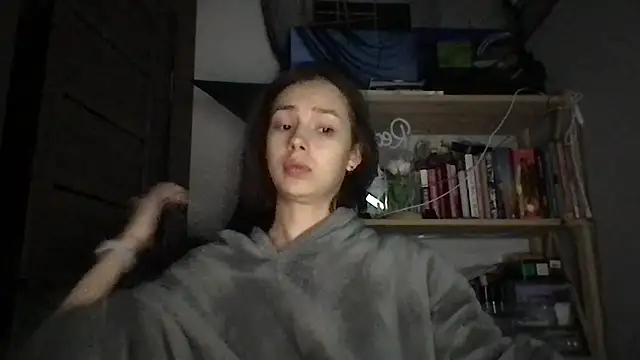 Yuna5343 online show from 15, 10, 2025