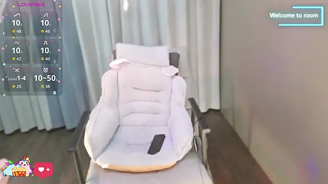 Snapshot of LINLIN-2025 chatting on 30, 10, 2025 LINLIN-2025 online show from 30, 10, 2025