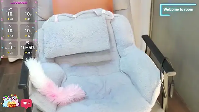 Snapshot of LINLIN-2025 chatting on 19, 11, 2025 LINLIN-2025 online show from 19, 11, 2025