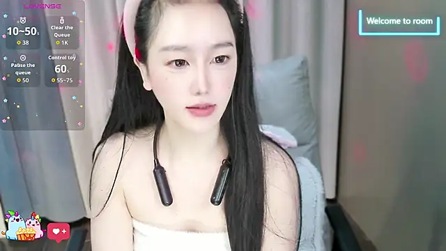 Snapshot of LINLIN-2025 chatting on 25, 11, 2025 LINLIN-2025 online show from 25, 11, 2025