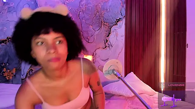 Lolalewis777 online show from 25, 10, 2025