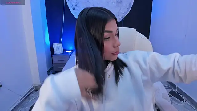 Snapshot of ShaniaDaniels chatting on 11, 10, 2025 ShaniaDaniels online show from 11, 10, 2025