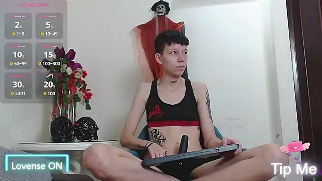 LiamBrown09 online show from 13, 10, 2025