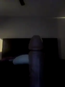 gimmekisskim online show from 4, 11, 2025