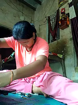 heena3355 online show from 9, 9, 2025