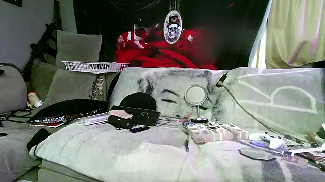 Snapshot of Splash_Queen420 chatting on 7, 11, 2025 Splash Queen420 online show from 7, 11, 2025