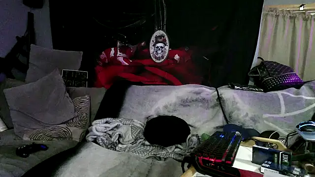 Snapshot of Splash_Queen420 chatting on 10, 11, 2025 Splash Queen420 online show from 10, 11, 2025