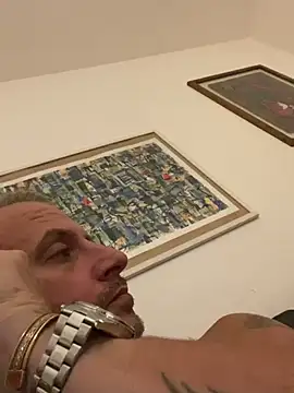 Snapshot of Maurinho3005 chatting on 28, 10, 2025 Maurinho3005 online show from 28, 10, 2025