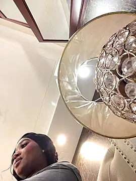 alisonn moon online show from 23, 10, 2025