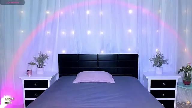 Evolet Bee online show from 21, 2, 2026