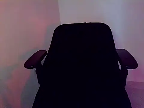 Snapshot of redruby_xoxo chatting on 13, 3, 2026 redruby xoxo online show from 13, 3, 2026