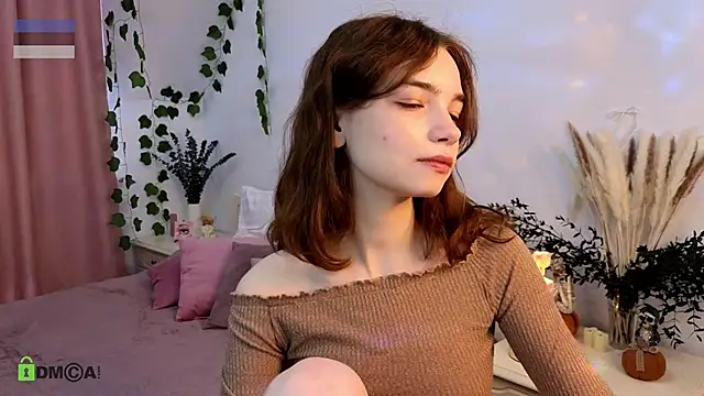 Evi Brook online show from 28, 11, 2025