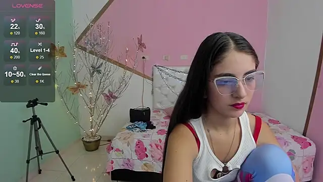 Snapshot of sofi_san chatting on 18, 11, 2025 sofi san online show from 18, 11, 2025