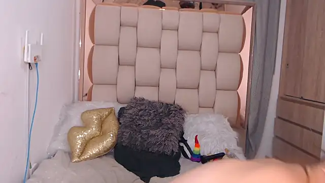 emarosse1 online show from 30, 11, 2025