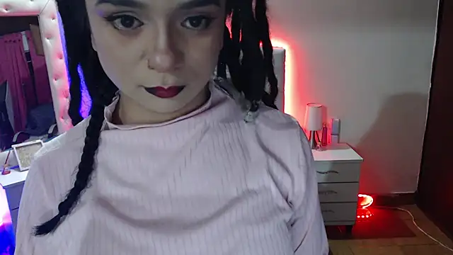 Snapshot of elapetitie chatting on 5, 11, 2025 elapetitie online show from 5, 11, 2025