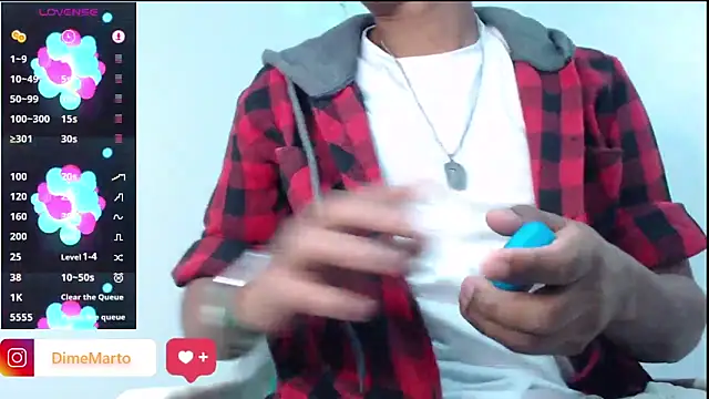 Snapshot of mike_black_22 chatting on 6, 3, 2026 mike black 22 online show from 6, 3, 2026