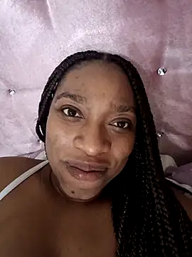 Snapshot of NatashaSilver chatting on 15, 9, 2025 NatashaSilver online show from 15, 9, 2025