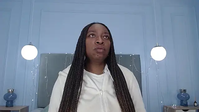 Snapshot of NatashaSilver chatting on 18, 9, 2025 NatashaSilver online show from 18, 9, 2025