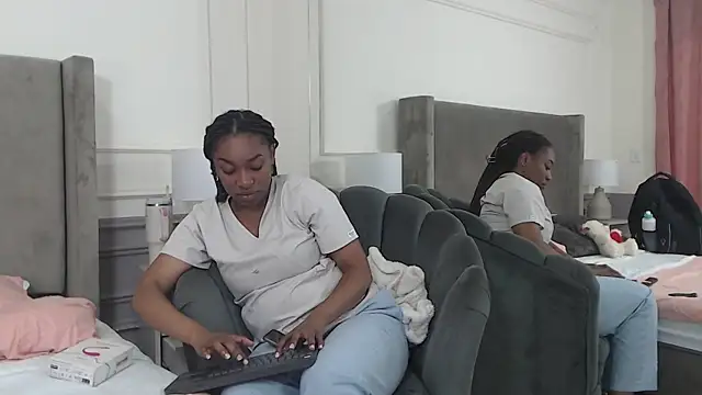 NatashaSilver online show from 9, 10, 2025