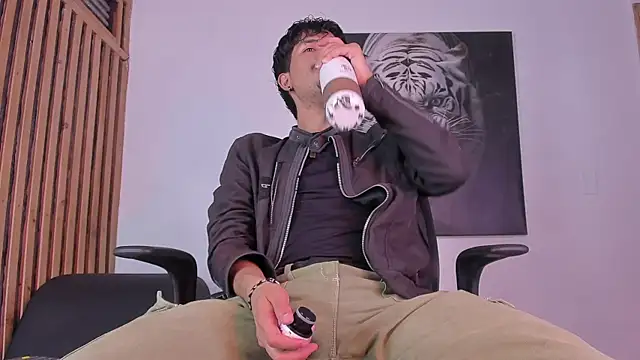 DimitriDeluxe online show from 9, 10, 2025