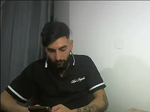 Snapshot of Alexgrc13 chatting on 18, 10, 2025 Alexgrc13 online show from 18, 10, 2025