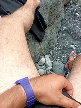 Snapshot of jr0625 chatting on 12, 9, 2025 jr0625 online show from 12, 9, 2025