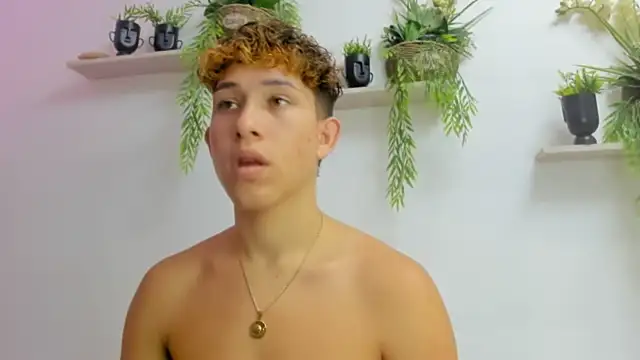 Angel superhuge online show from 24, 10, 2025