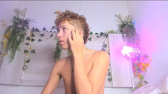 Angel superhuge online show from 18, 11, 2025