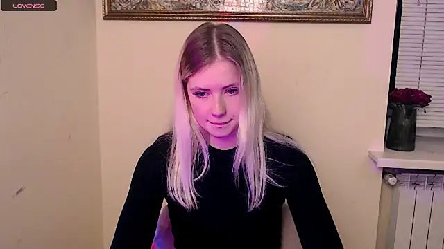 AliceHotty  online show from 2, 10, 2025
